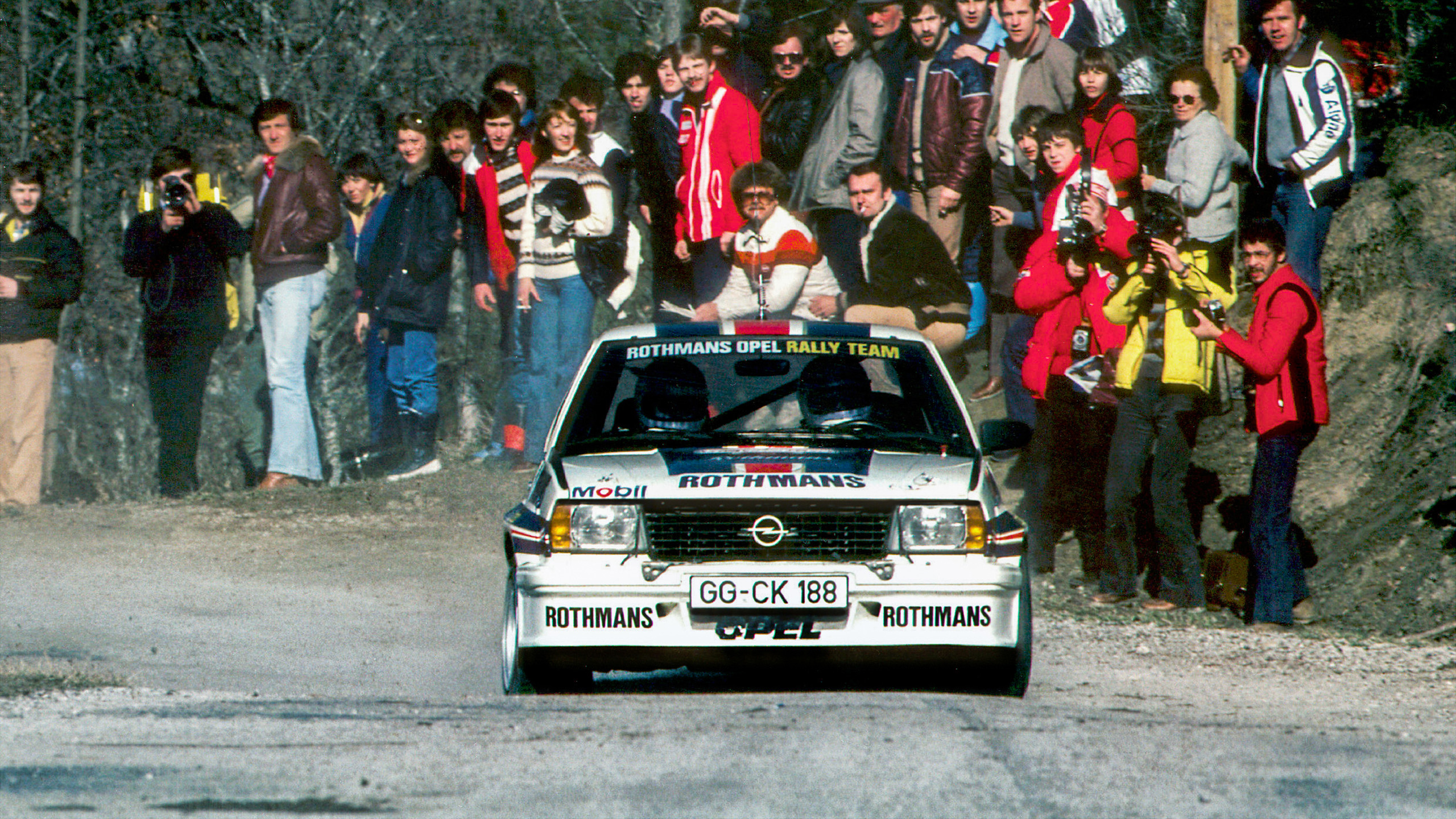 40 AÑOS DEL CAMPEONATO MUNDIAL DE RALLYES DE WALTER RÖHRL CON EL OPEL ASCONA 400